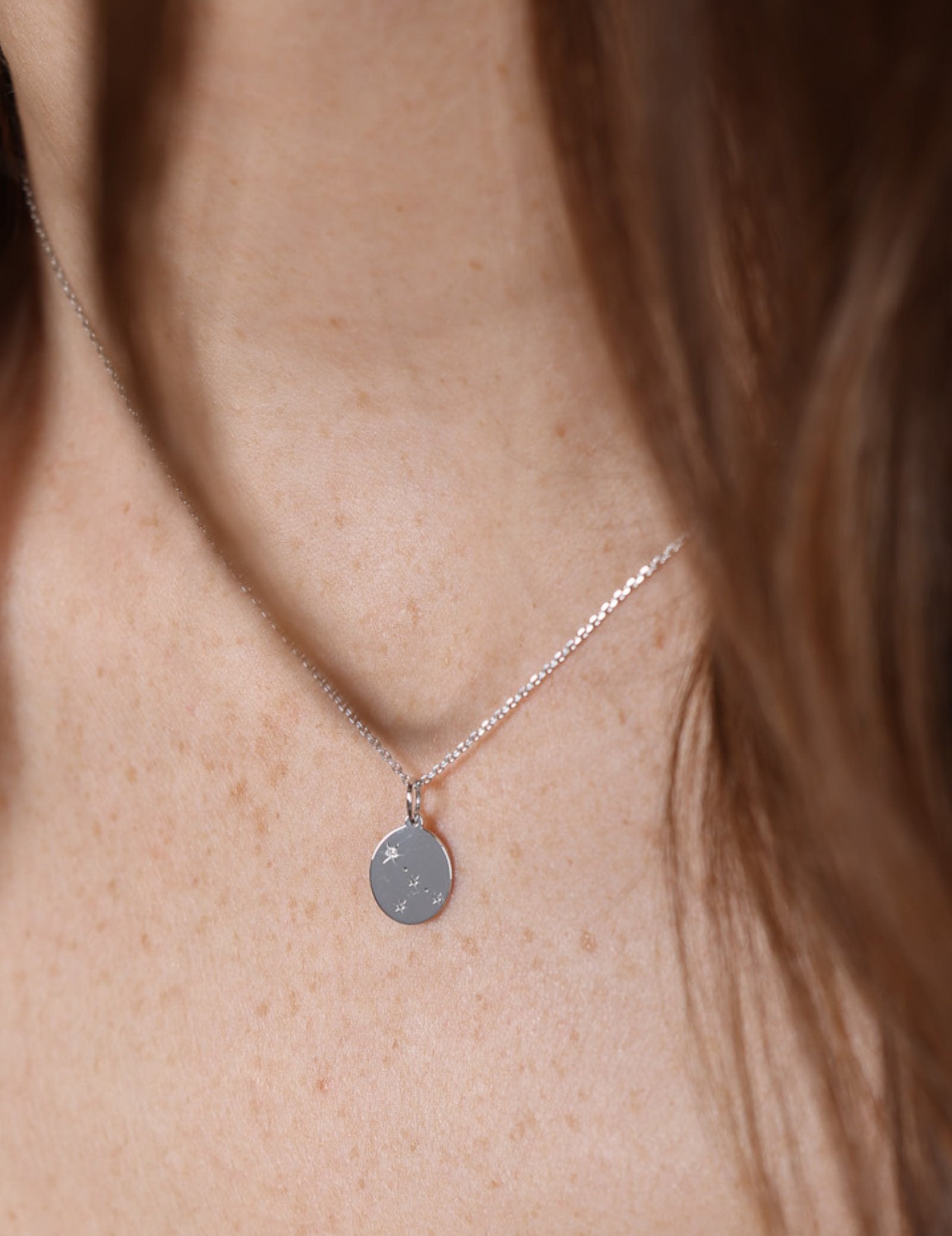 Picture of Luna Rae White Gold Stars Of Cancer